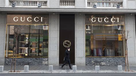 Gucci Carries Stream at Ross Park Mall, a Simon Mall.